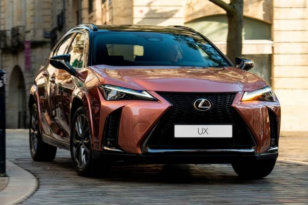 Nuevo Lexus UX: motores más potentes y eficientes con la ayuda de la tracción 4x4