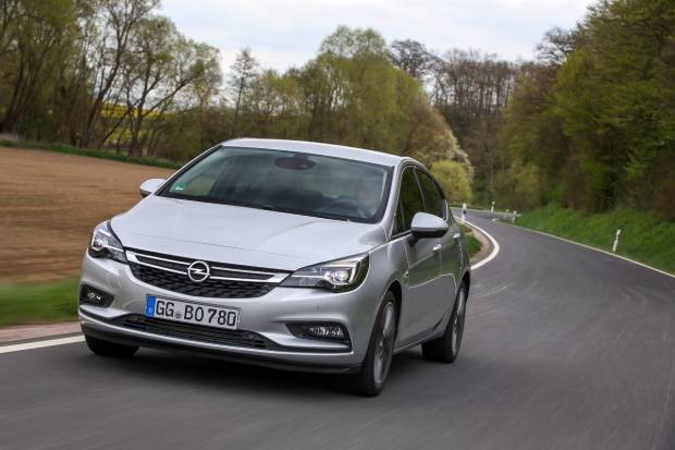 Opel Astra BiTurbo CDTI: 160 CV para un diésel dinámico y de bajo consumo