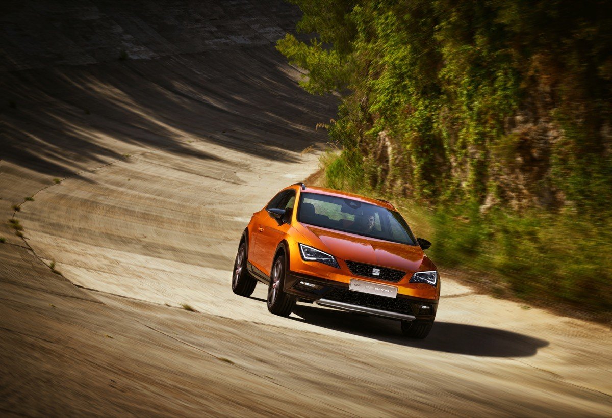 Seat León Cross Sport: un León Cupra vestido de SUV