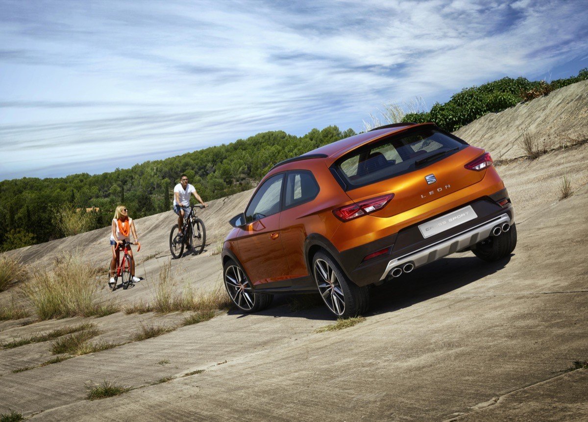 Seat León Cross Sport: un León Cupra vestido de SUV