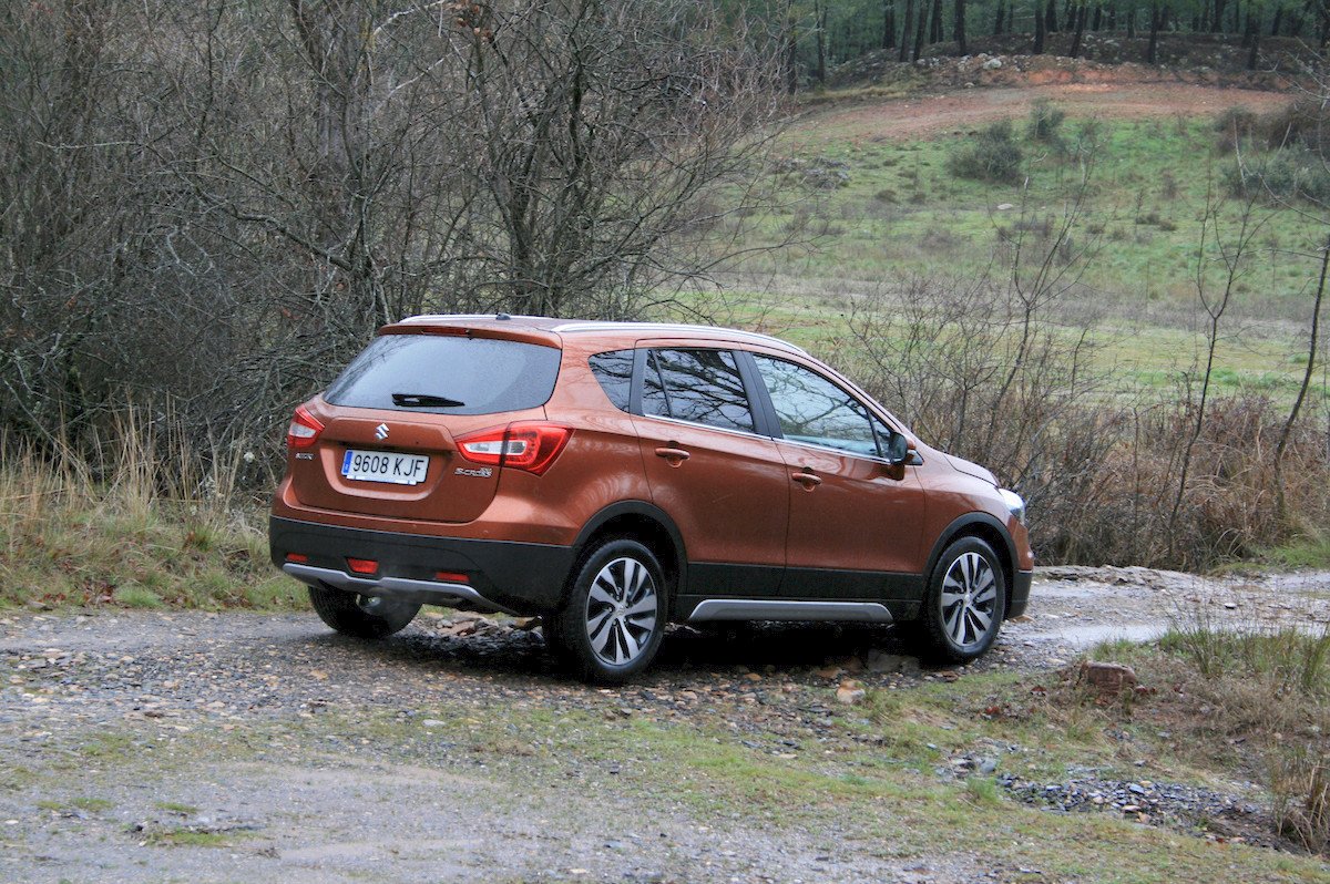Suzuki S-Cross 1.0 turbo GLX, completo y accesible