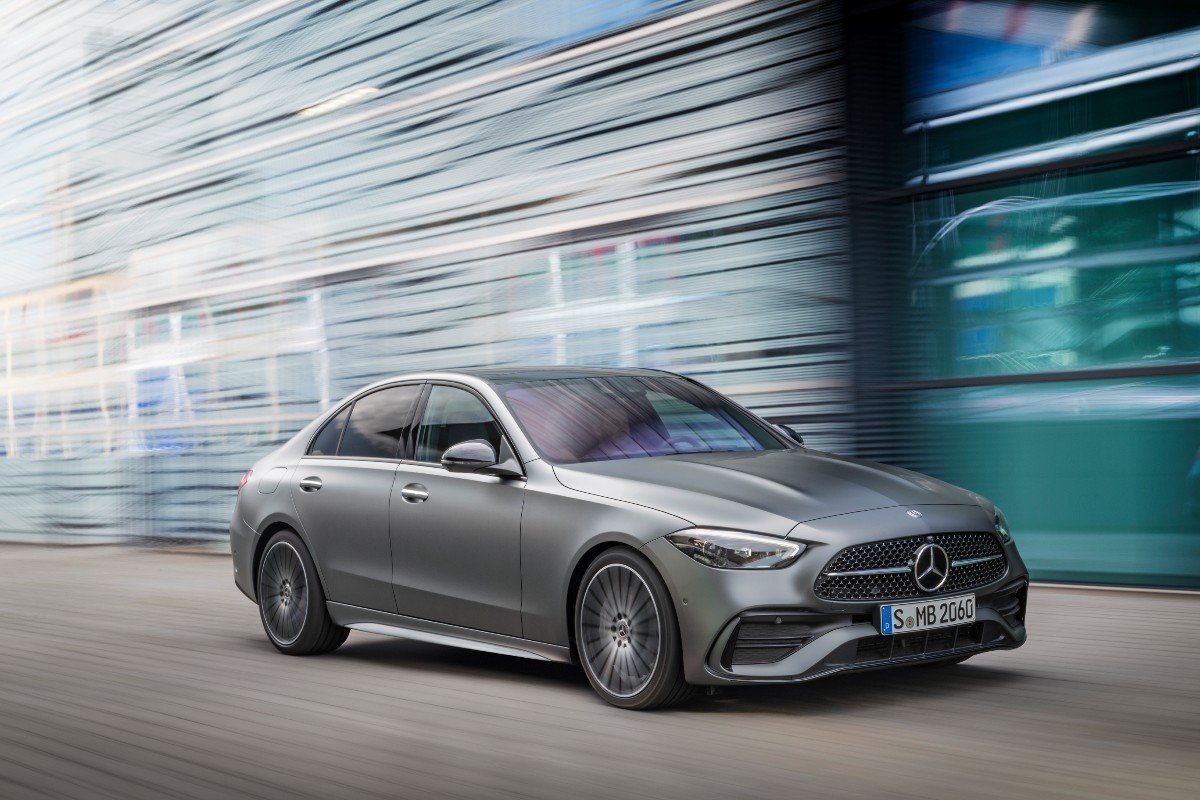 El Mercedes Clase C híbrido enchufable posee 313 CV y... ¡¡100 km de autonomía!!