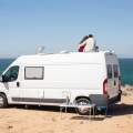 ¿Puedo aparcar mi camper donde quiera y pernoctar? Expertos nos dan todas las respuestas