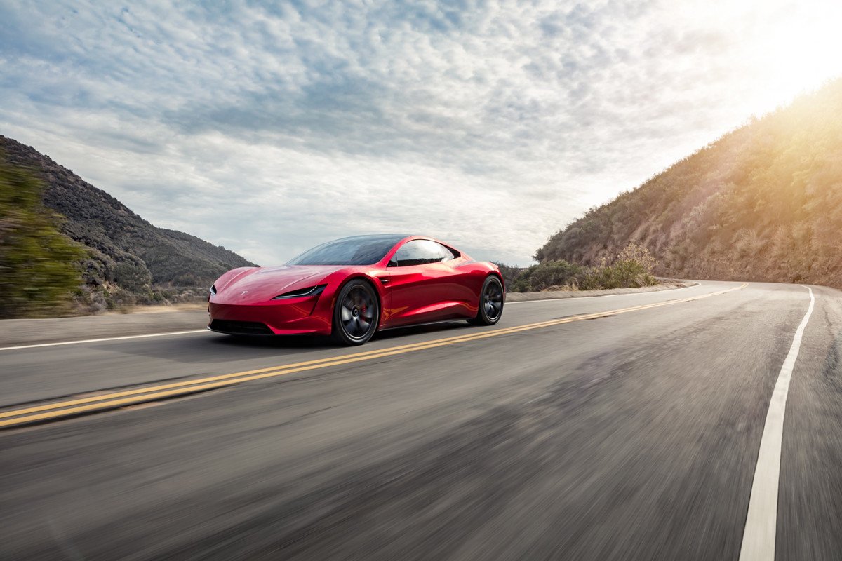 Tesla Roadster: promete 1.000 km de autonomía con una máxima de 400 km/h ¿te lo crees?