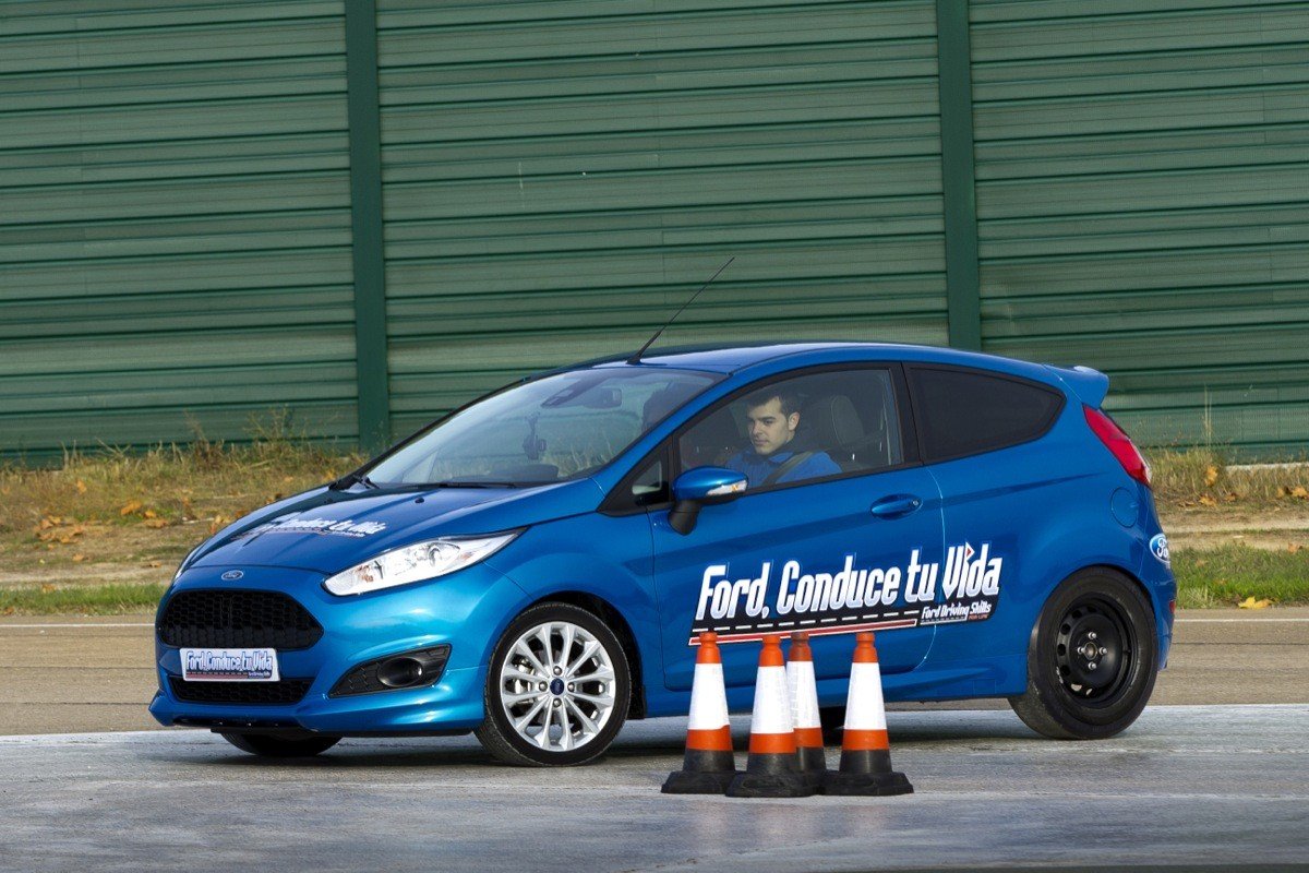 400 jóvenes son ahora conductores más seguros gracias a Ford