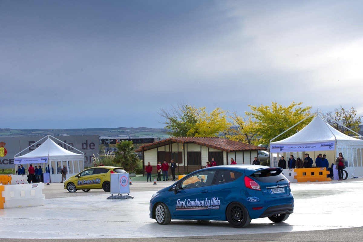 400 jóvenes son ahora conductores más seguros gracias a Ford