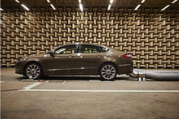 Vídeo: cómo se “afina” un Ford Mondeo Vignale