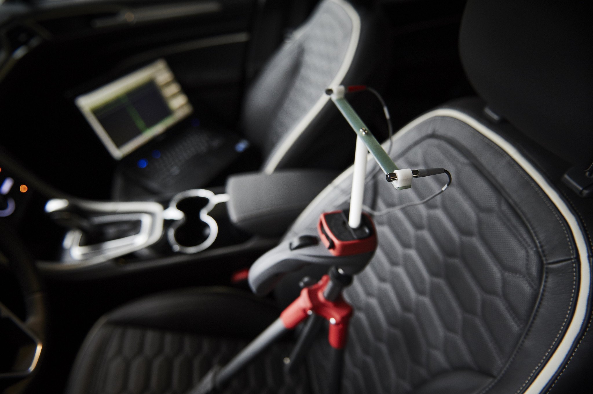 Vídeo: cómo se “afina” un Ford Mondeo Vignale Vídeo: cómo se “afina” un Ford Mondeo Vignale