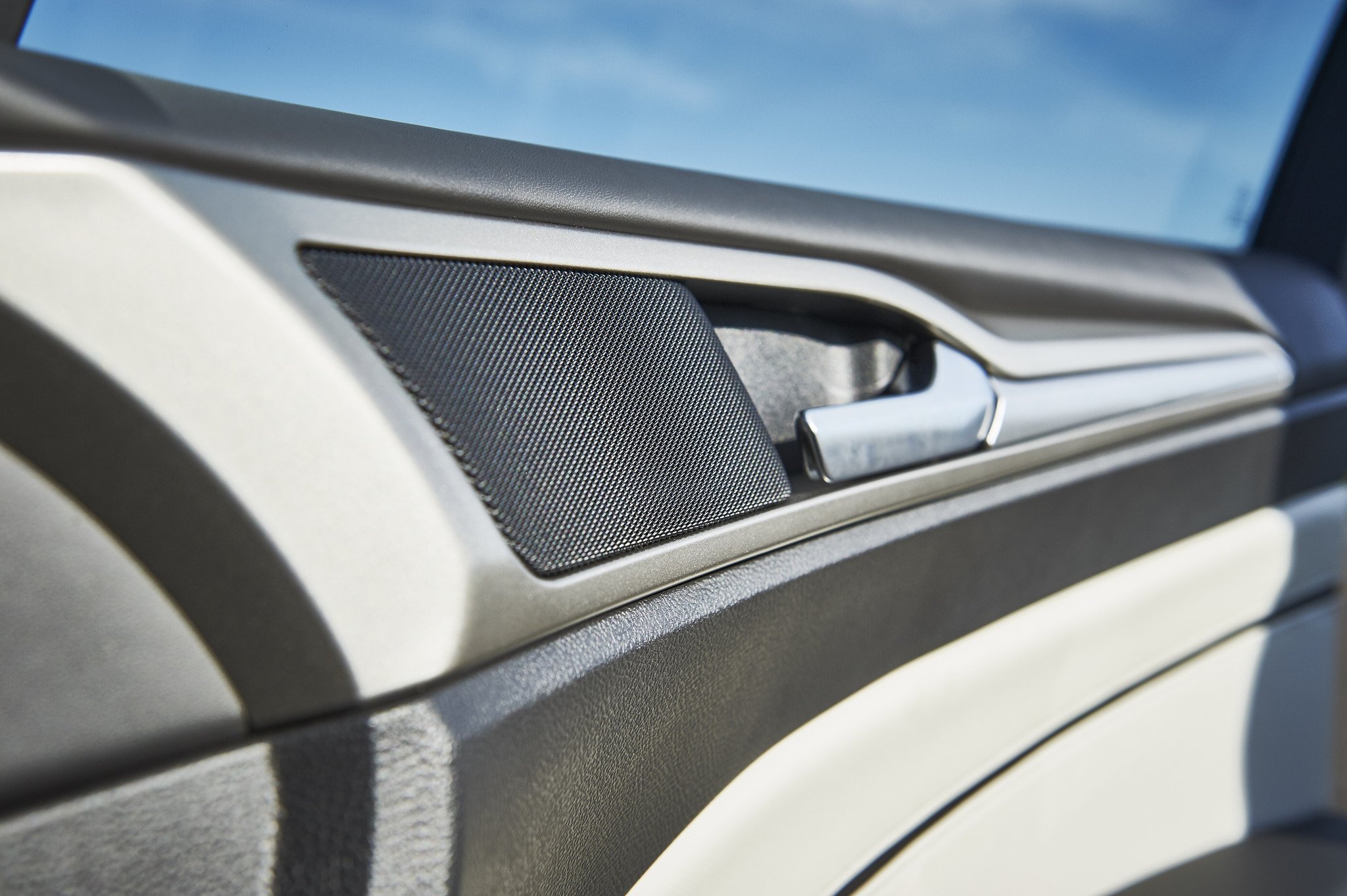 Vídeo: cómo se “afina” un Ford Mondeo Vignale Vídeo: cómo se “afina” un Ford Mondeo Vignale