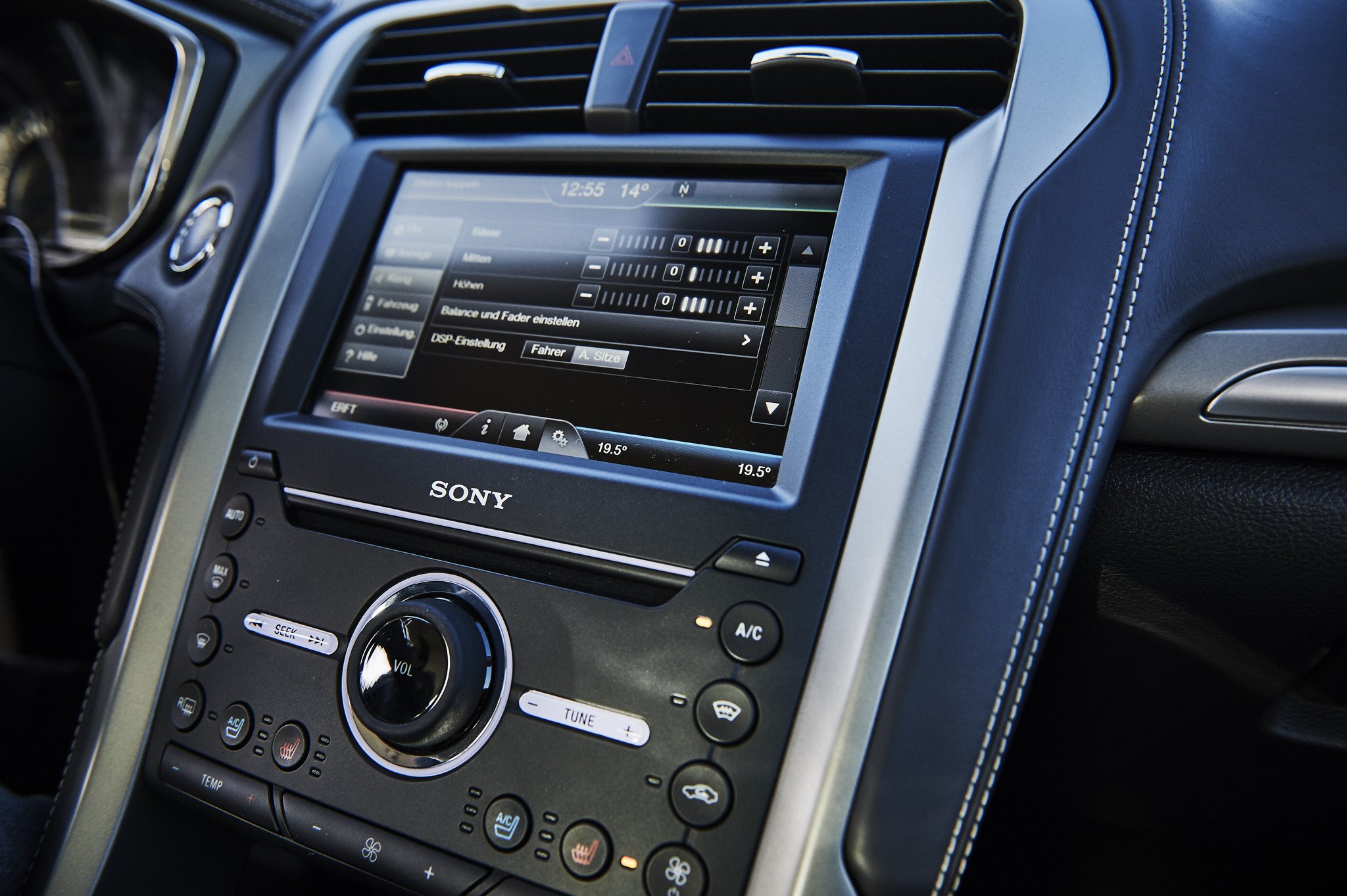 Vídeo: cómo se “afina” un Ford Mondeo Vignale Vídeo: cómo se “afina” un Ford Mondeo Vignale