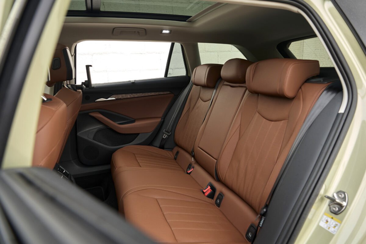 Prueba y opinión del Skoda Superb 2024: ideal para viajar en familia y mejor que un SUV