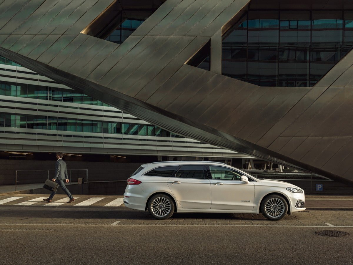 Nuevo Ford Mondeo 2019: versión Sportbreak híbrida incluida