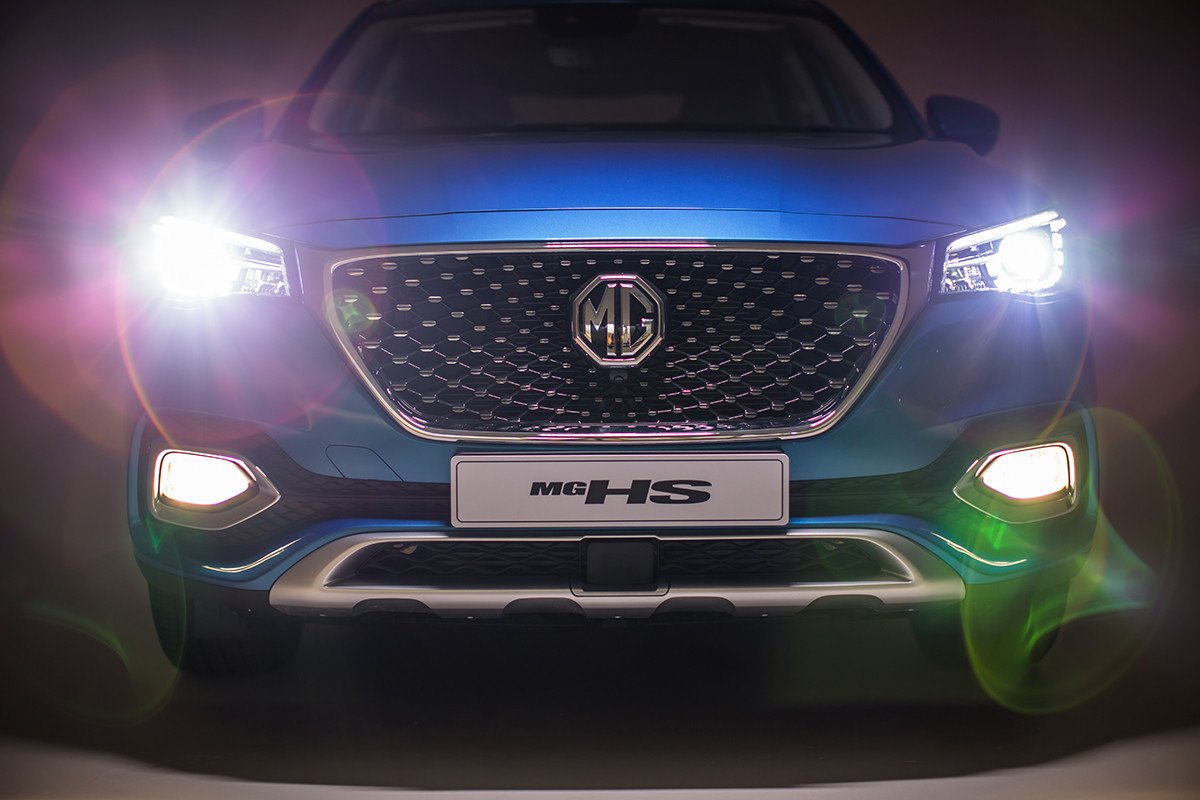 MG HS 