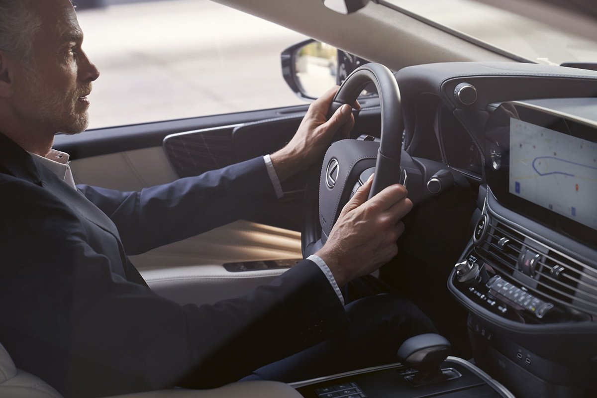 Por qué se piensa que los coches grandes son mejores para viajar