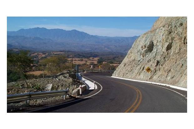 Carreteras peligrosas: Granada y Huesca se llevan la palma
