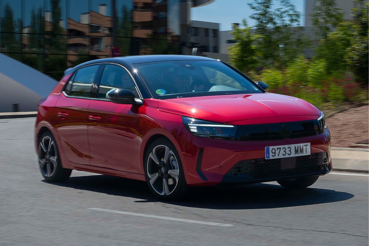 Opel Corsa Hybrid 2024