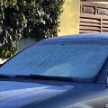 Cómo quitar el hielo del parabrisas de tu coche