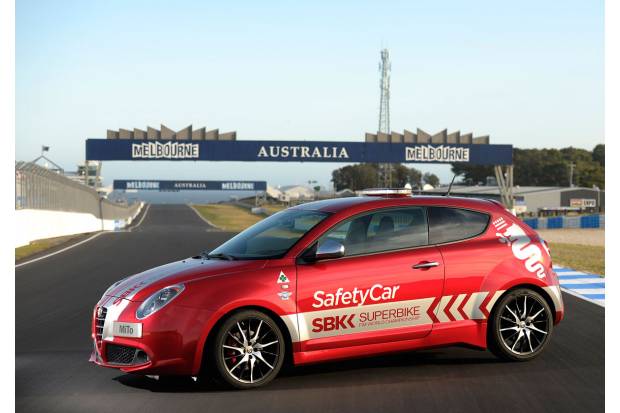 Alfa Romeo patrocinador y safety car del Mundial de Superbikes