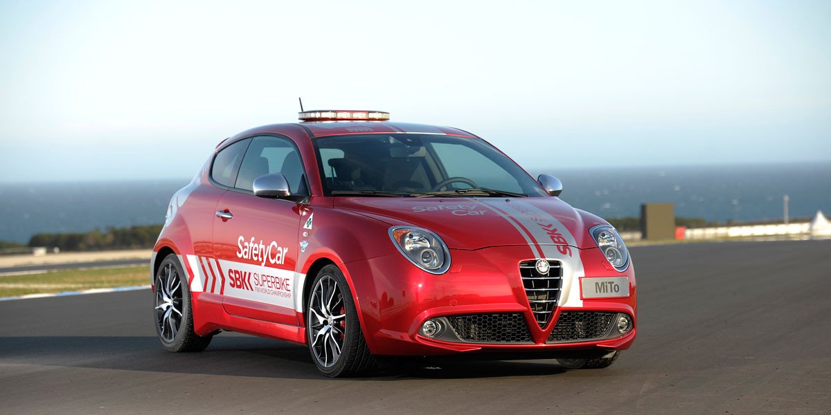 Alfa Romeo patrocinador y safety car del Mundial de Superbikes