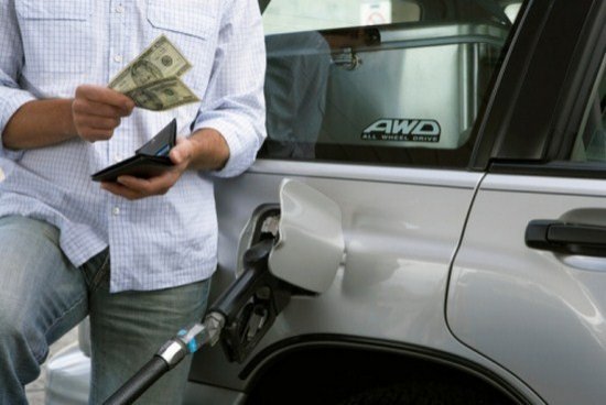 Dónde se ahorra más combustible, ¿en ciudad o en carretera?