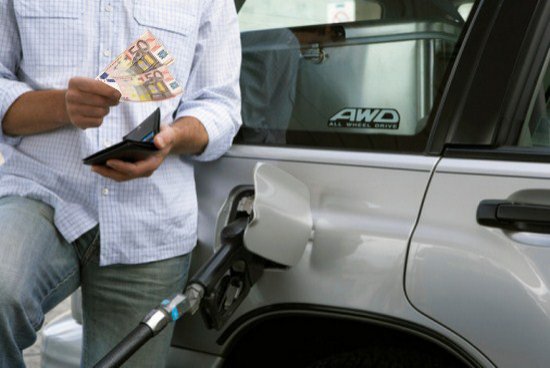 Dónde se ahorra más combustible, ¿en ciudad o en carretera?