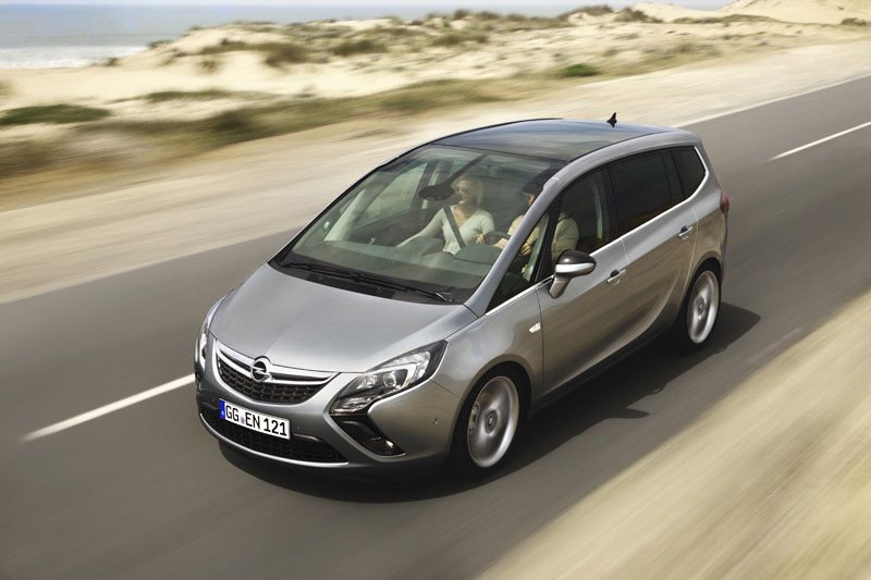 Comprar monovolumen: Opel Zafira Tourer o Renault Grand Scénic