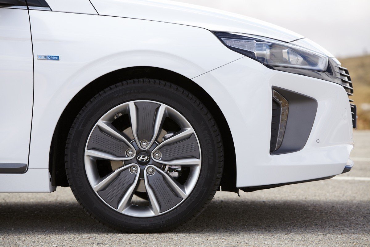 Prueba Hyundai IONIQ Hybrid: la mejor berlina híbrida de su clase