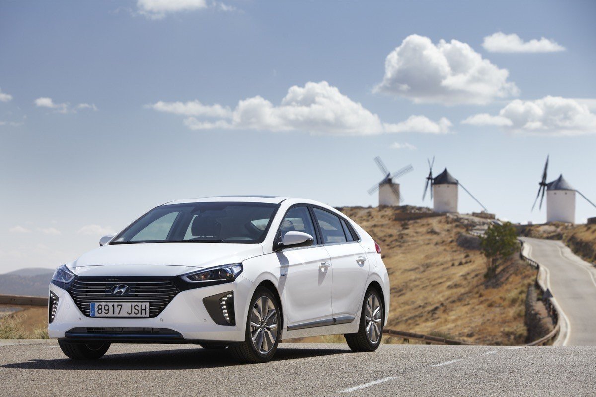 Prueba Hyundai IONIQ Hybrid: la mejor berlina híbrida de su clase