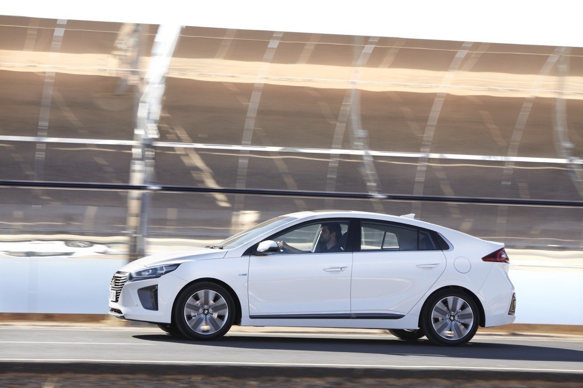 Prueba Hyundai IONIQ Hybrid: la mejor berlina híbrida de su clase