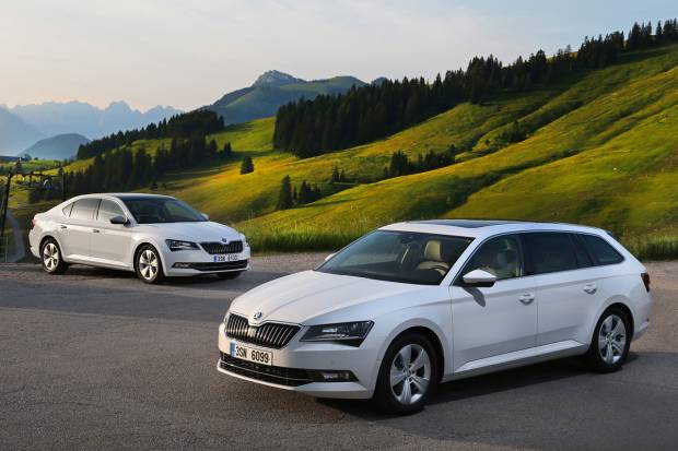 Skoda Superb GreenLine: 1.780 km con un depósito