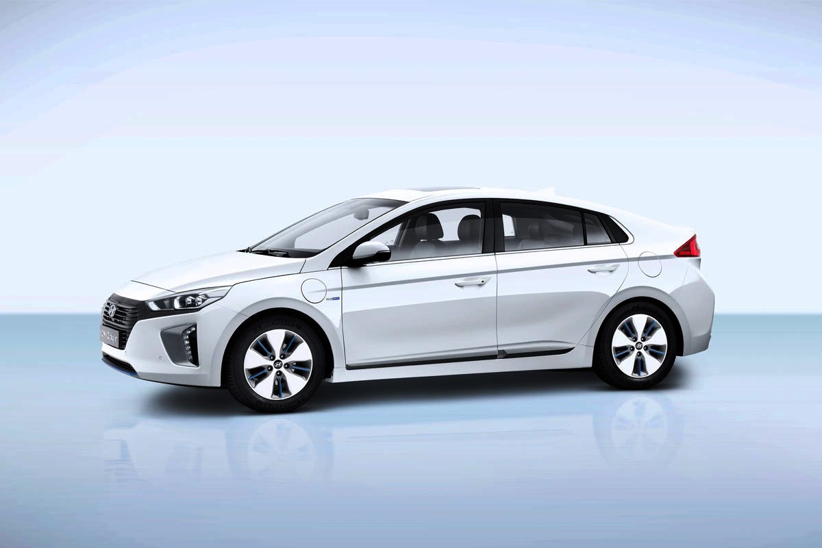 Se completa la trilogía: primera prueba del Hyundai Ioniq híbrido enchufable