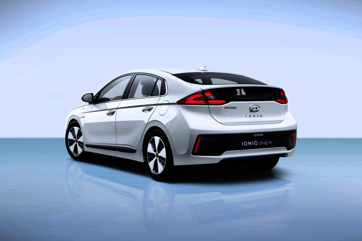 Se completa la trilogía: primera prueba del Hyundai Ioniq híbrido enchufable