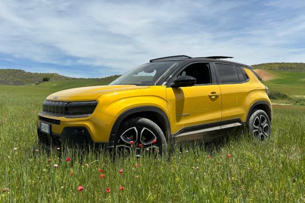 Prueba dinámica del Jeep Avenger e-hybrid: Más eficiente y con cambio secuencial