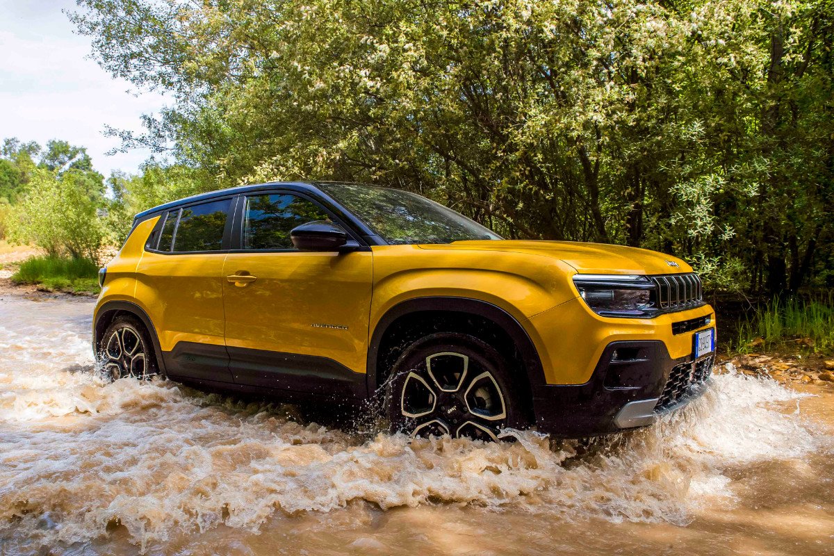 Prueba dinámica del Jeep Avenger e-hybrid: Más eficiente y con cambio secuencial