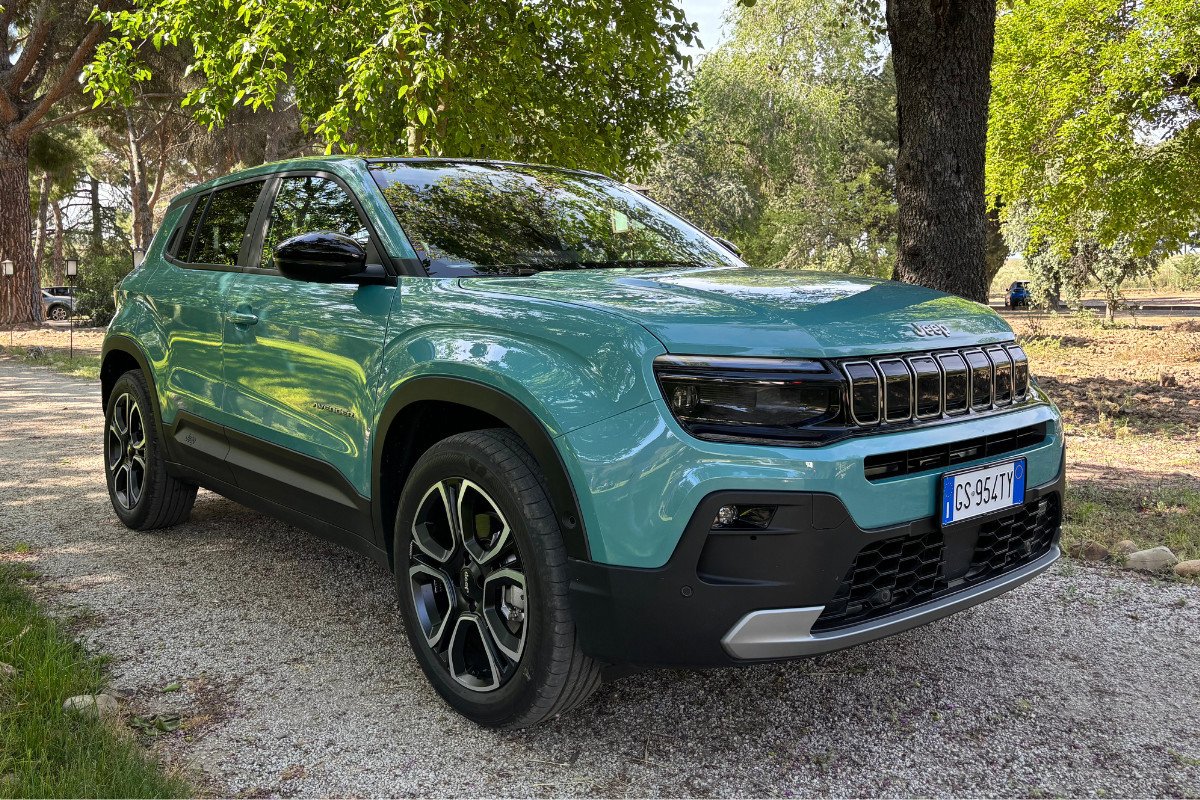 Prueba dinámica del Jeep Avenger e-hybrid: Más eficiente y con cambio secuencial
