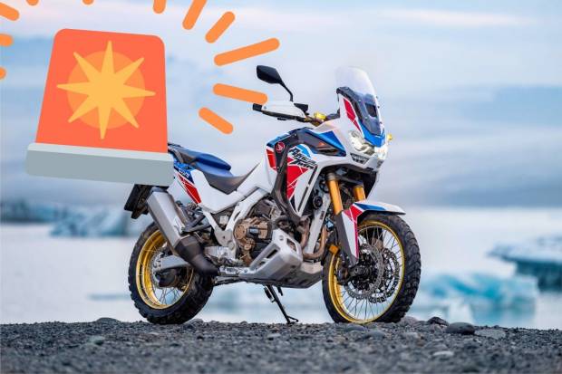 ¿Es obligatoria la baliza V16 en motos a partir de 2026?