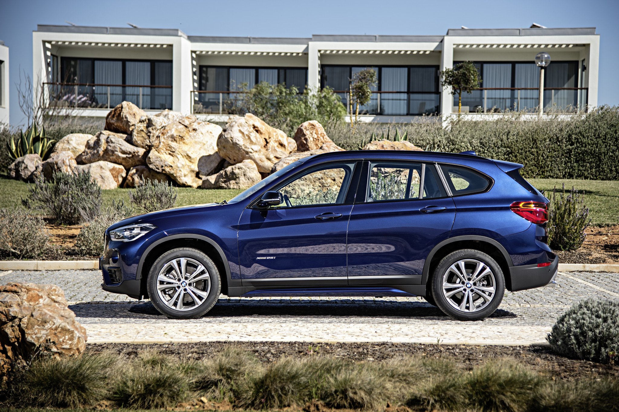 Presentación y primera prueba del nuevo BMW X1: más SUV desde 30.950 euros