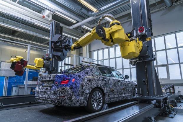 BMW deja ver las primeras imágenes del nuevo BMW Serie 5 2017