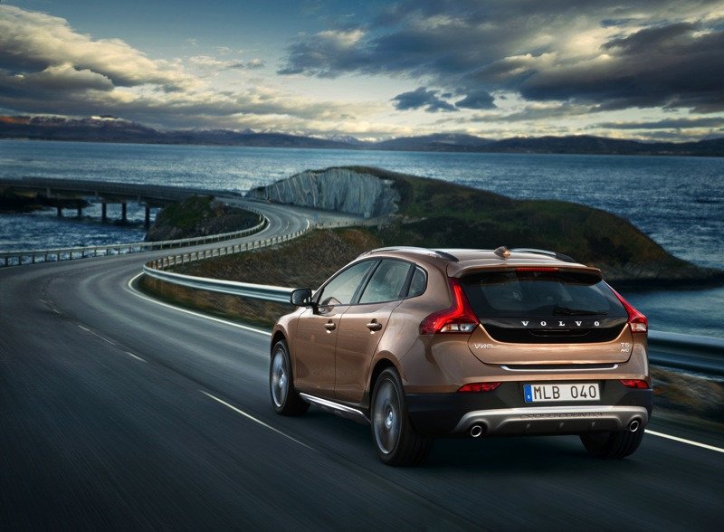 Volvo V40 Cross Country: el V40 se viste de SUV