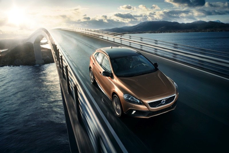Volvo V40 Cross Country: el V40 se viste de SUV