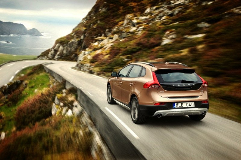 Volvo V40 Cross Country: el V40 se viste de SUV