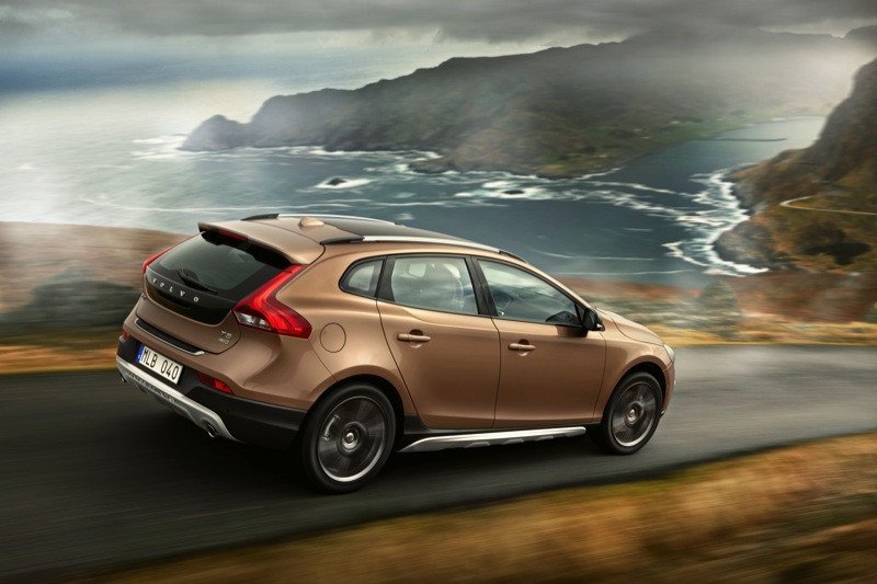 Volvo V40 Cross Country: el V40 se viste de SUV