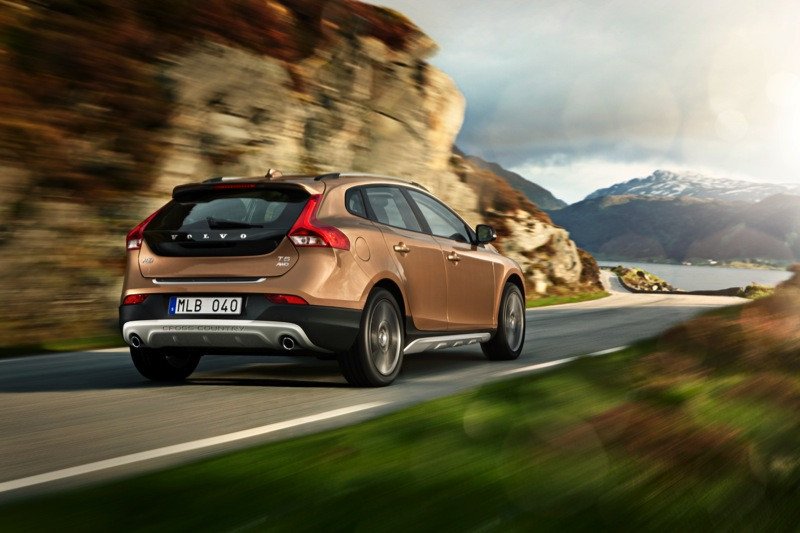 Volvo V40 Cross Country: el V40 se viste de SUV