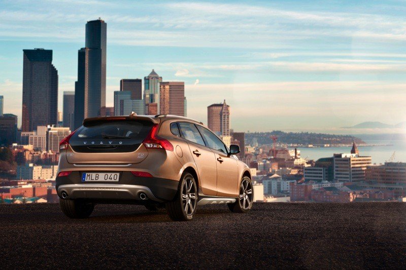 Volvo V40 Cross Country: el V40 se viste de SUV