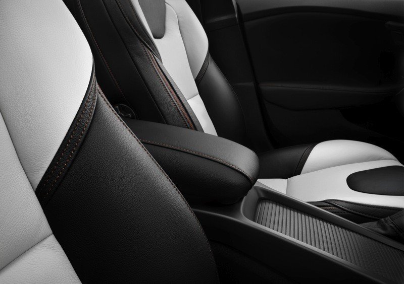 Volvo V40 Cross Country: el V40 se viste de SUV