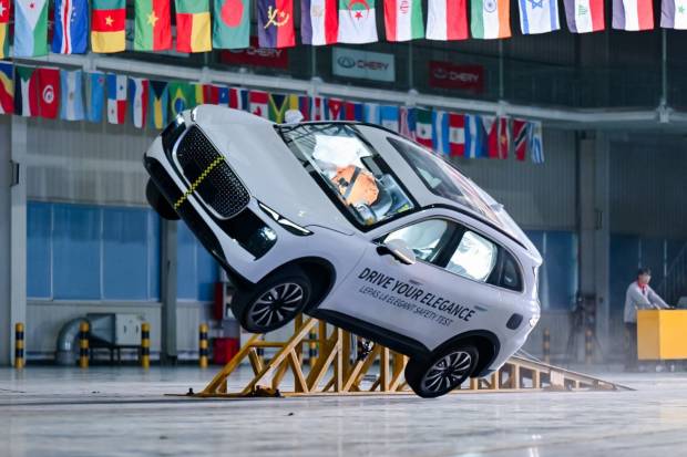 Todo lo que sabemos sobre LEPAS: concesionarios, motores y nuevos SUV premium de China