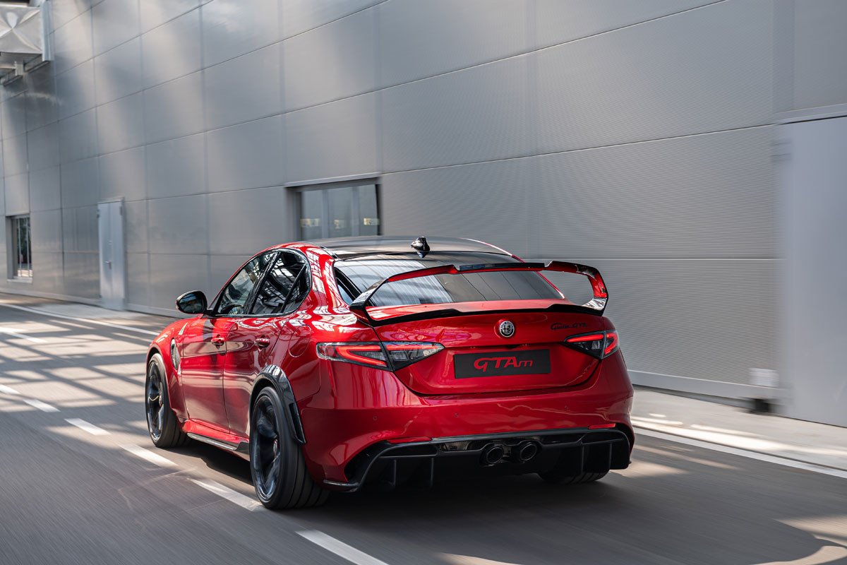 Alfa Romeo Giulia GTA y GTAm: celebrando el 110 aniversario en edición limitada