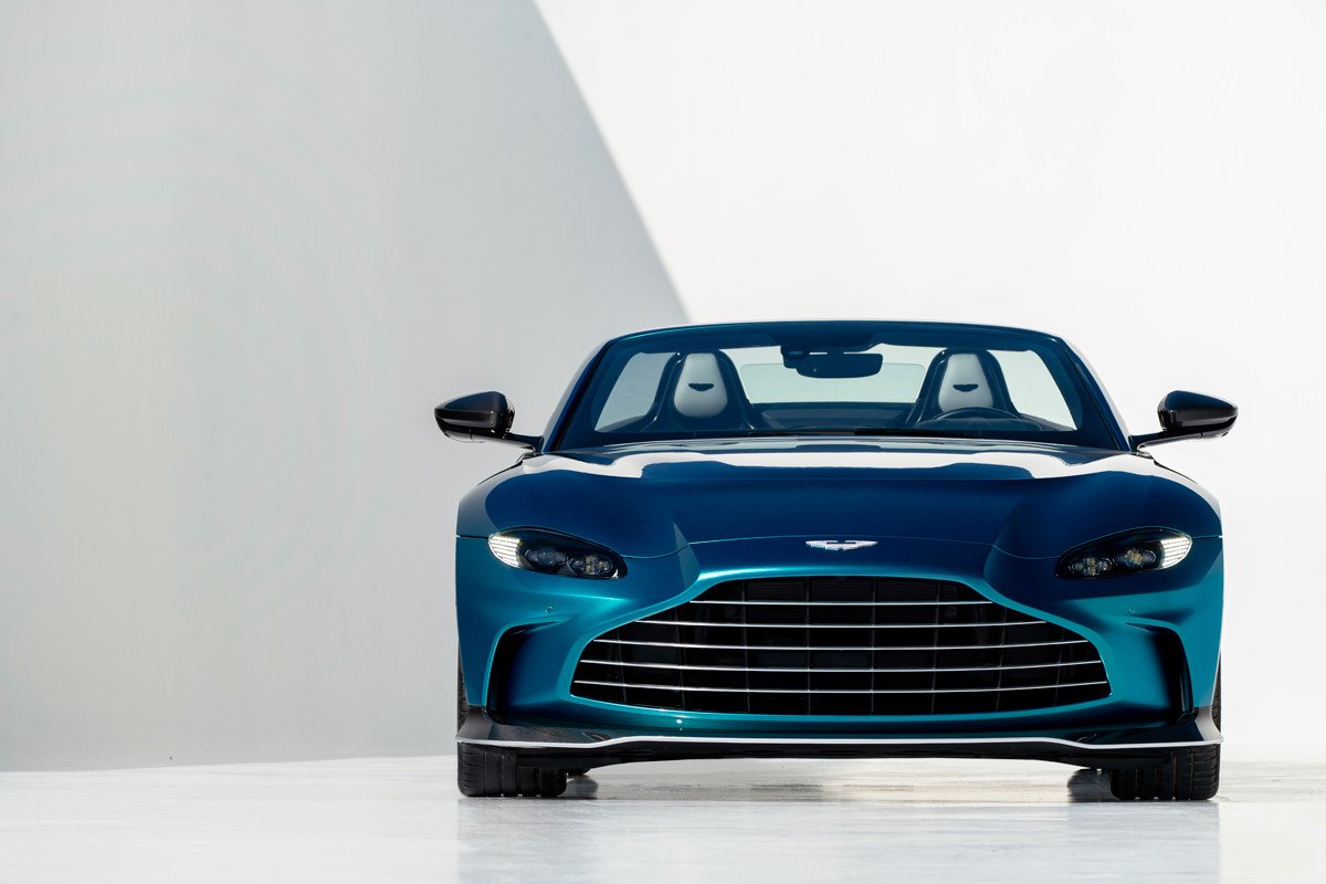Nuevo Aston Martin V12 Vantage Roadster: 249 unidades a cielo descubierto
