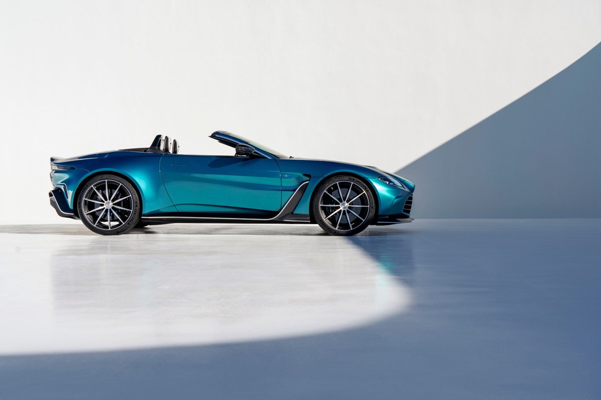 Nuevo Aston Martin V12 Vantage Roadster: 249 unidades a cielo descubierto