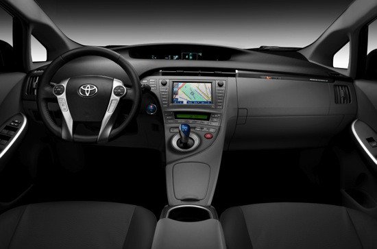 Bueno, bonito... y caro: el Toyota Prius Híbrido Eléctrico ya tiene precio